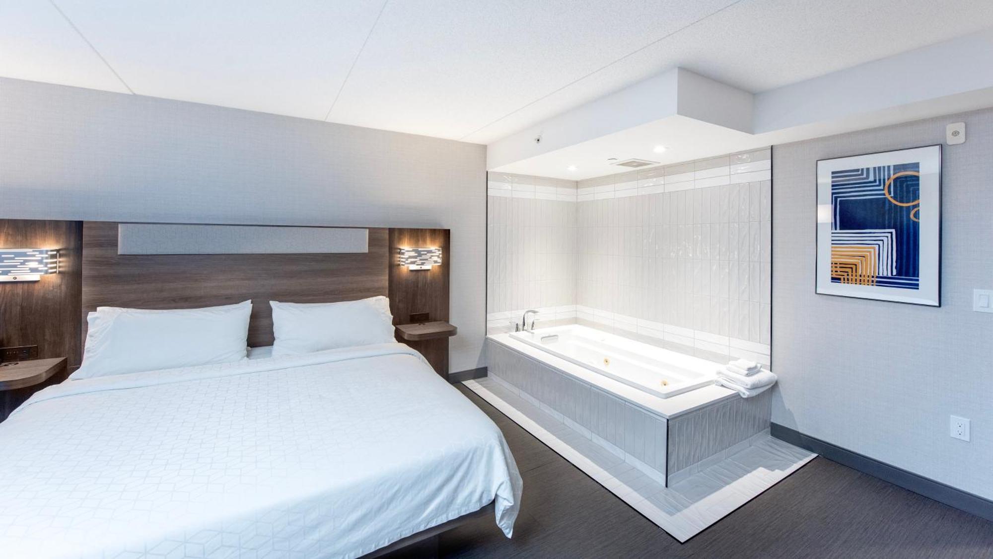 Express & - St. Jacobs Area By Ihg Waterloo
